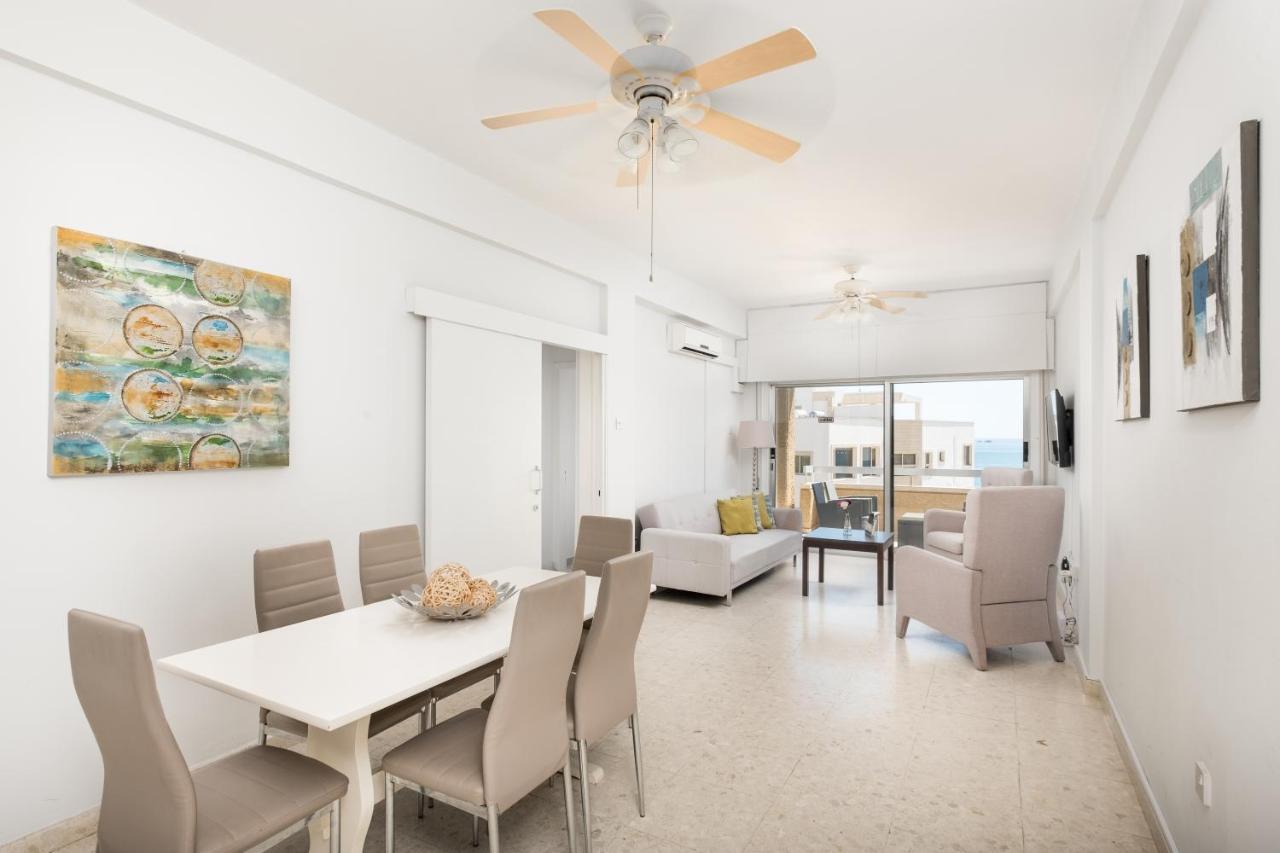 Apollon Sea View Beachfront Ap 302 Larnaca Bagian luar foto
