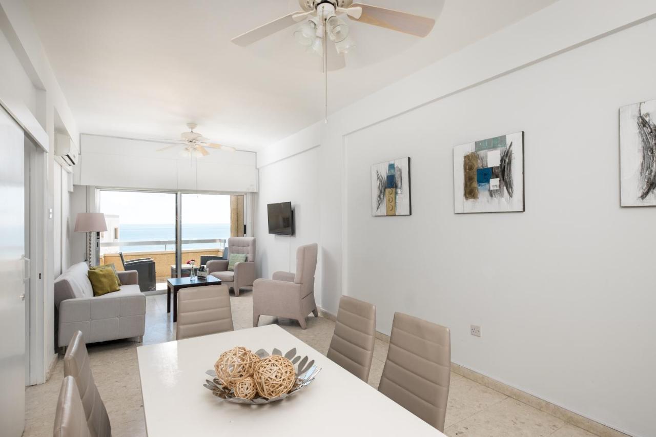Apollon Sea View Beachfront Ap 302 Larnaca Bagian luar foto
